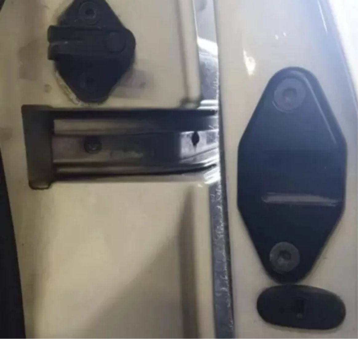 Vw CADDY Side Loading Door Rail Cover front corner bracket plus instructions