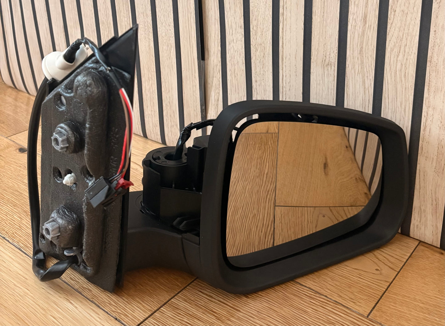 Caddy MK5 Wing Door Mirrors | 2021 >| Pair | Electric | Heated | Candy White Caps LB9A
