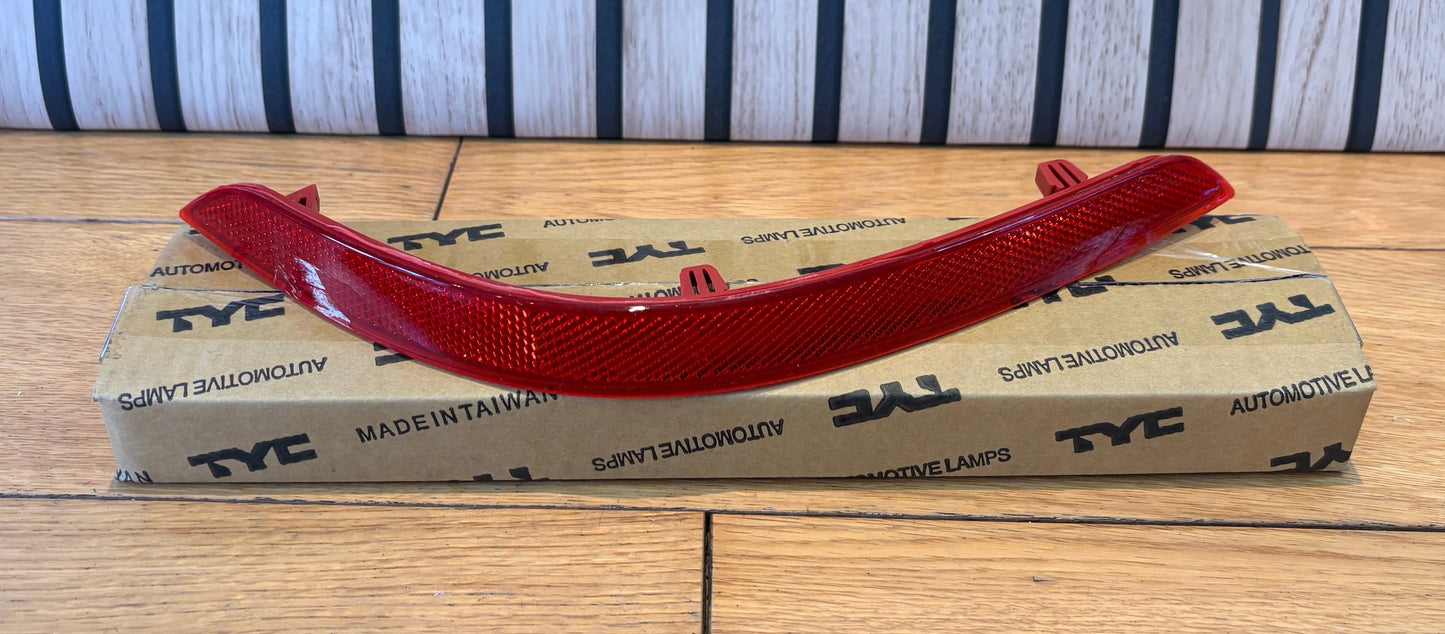 VW Caddy MK4 rear bumper reflectors