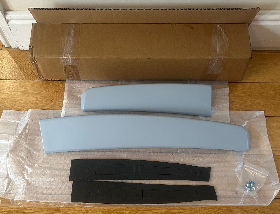 Caddy MK3/MK4 barn door spoiler Non Painted