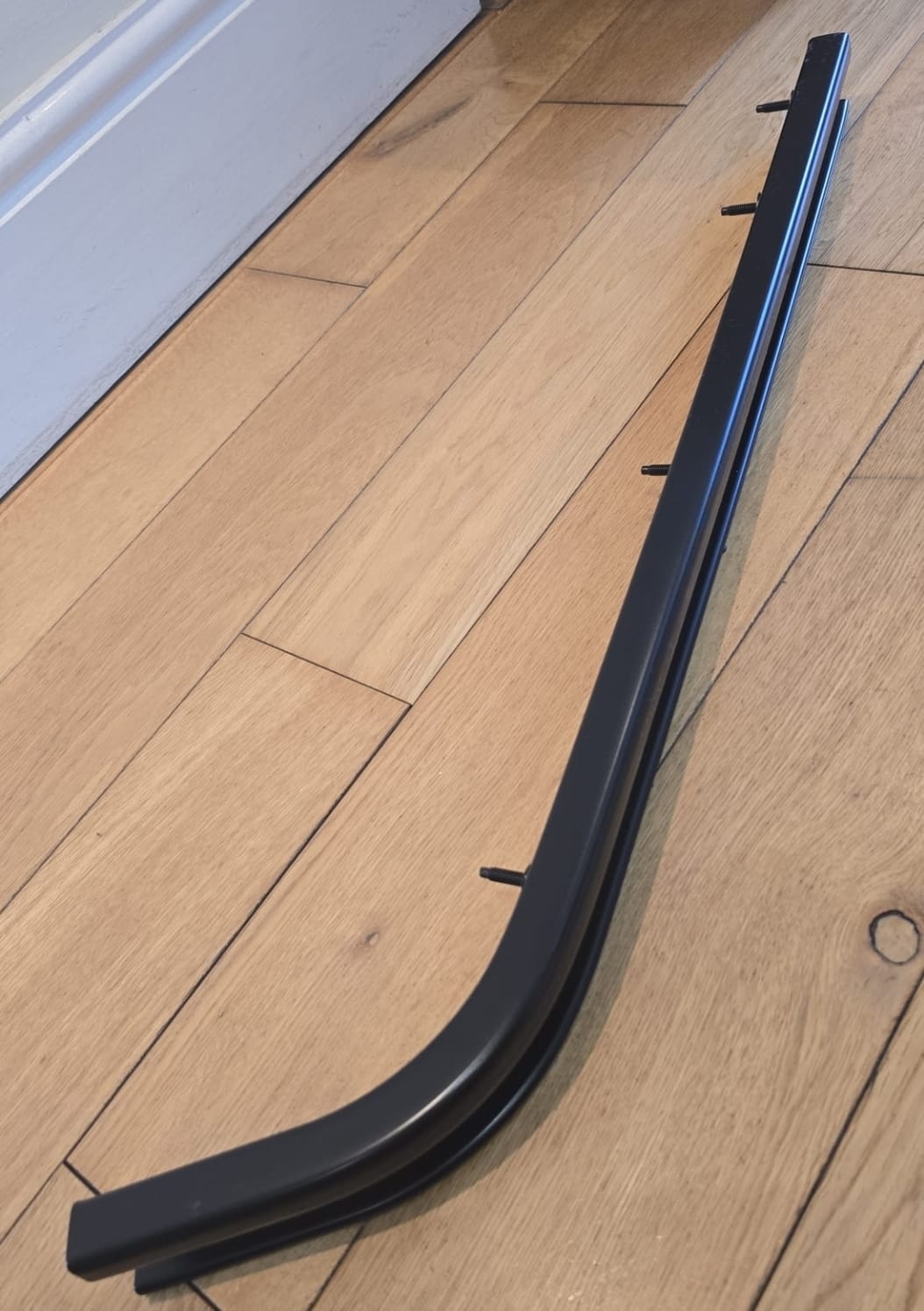VW CADDY MK5 SWB PASSENGERS SIDE LOADING DOOR RAIL BLACK