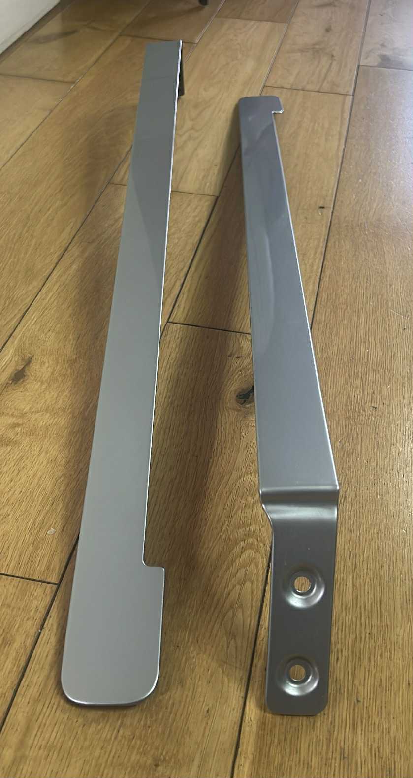 VW CADDY 2K MAXI 2K SIDE LOADING DOOR RAIL COVER LEFT & RIGHT SIDE 2004 - 2020 PAINTED IN LA5W REFLEX SILVER