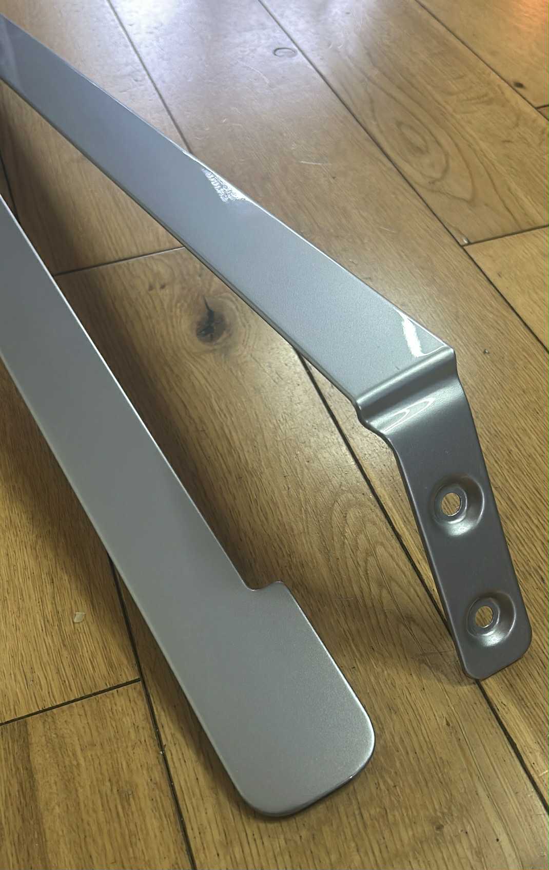 VW CADDY 2K MAXI 2K SIDE LOADING DOOR RAIL COVER LEFT & RIGHT SIDE 2004 - 2020 PAINTED IN LA5W REFLEX SILVER
