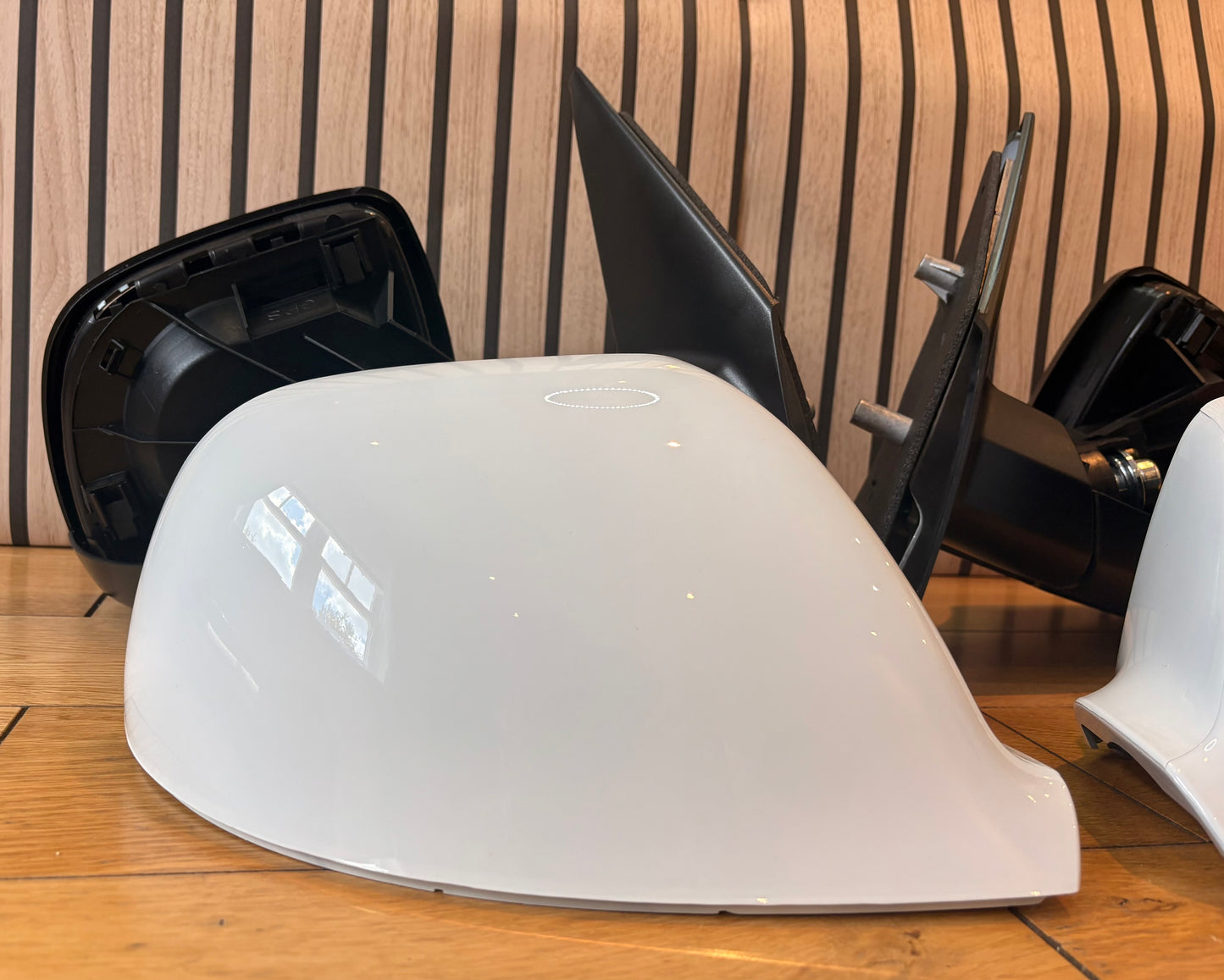 VW T5.1 Transporter Van |2010-2016 | Wing Door Mirrors | Manual | White Painted Caps