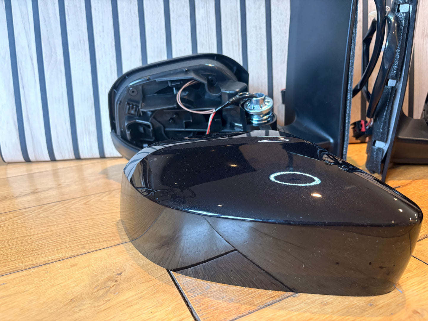 VW Caddy life mirrors upgrade | 2004 - 2020 | Electric | Heated | Painted in LC9X DEEP BLACK PEARL