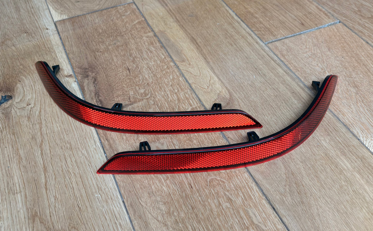 Genuine VW Caddy MK4 | MK 5 smoked tinted rear reflectors