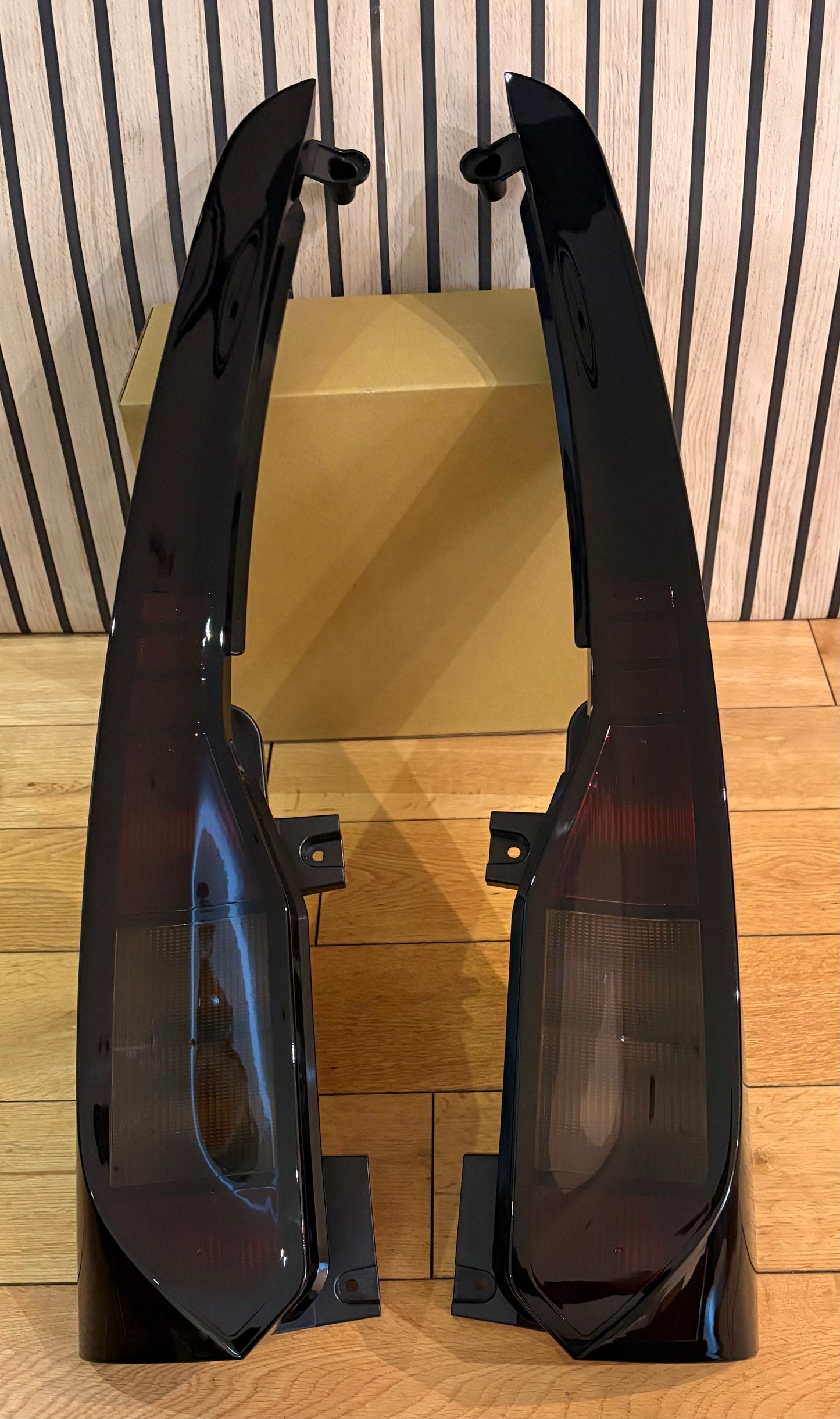 VW CADDY MK5 | 2021 ON | PREMIUM TINTED UPGRADE | SMOKED REAR TAIL LIGHTS LENS