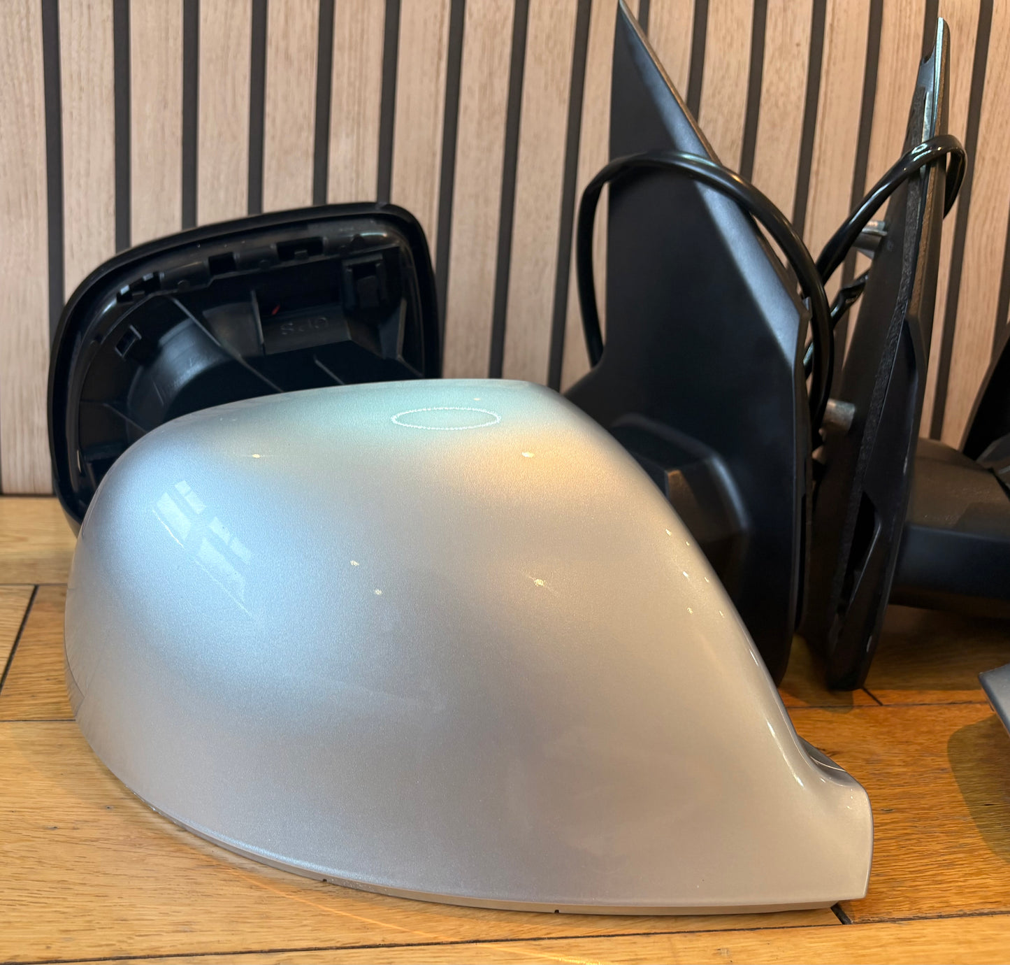 VW TRANSPORTER T6/T6.1 | 2015-2023 | DOOR WING MIRRORS | ELECTRIC | HEATED | REFLEX SILVER LA7W