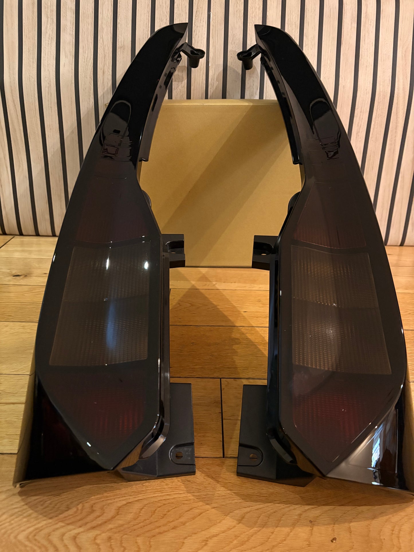 VW CADDY MK5 | 2021 ON | PREMIUM TINTED UPGRADE | SMOKED REAR TAIL LIGHTS LENS