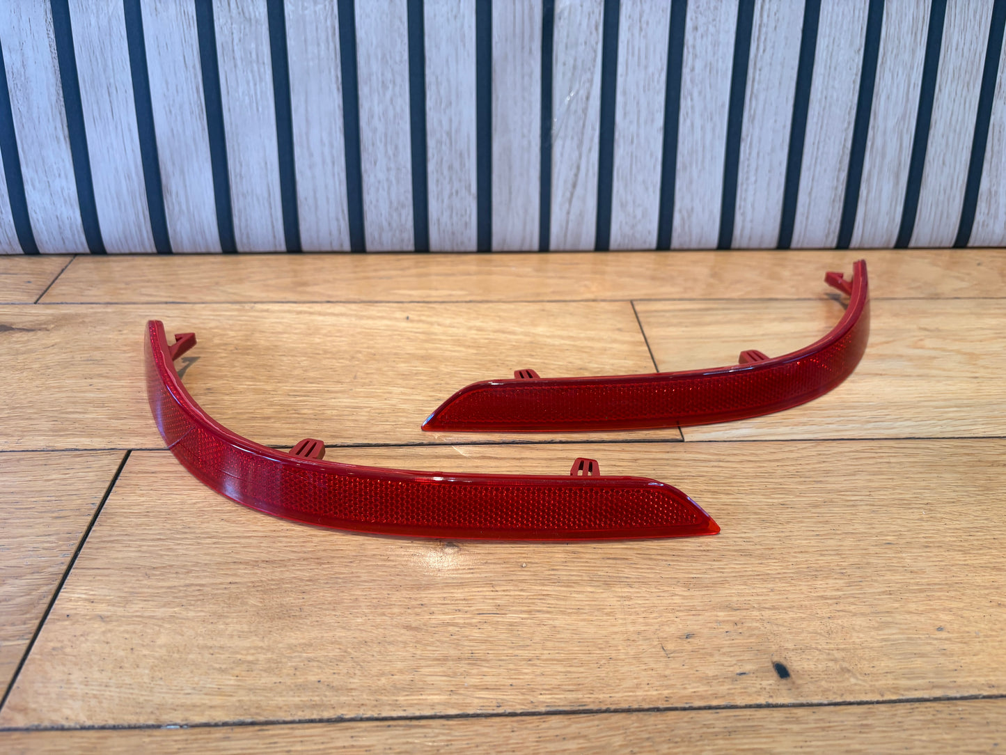 VW Caddy MK4 rear bumper reflectors