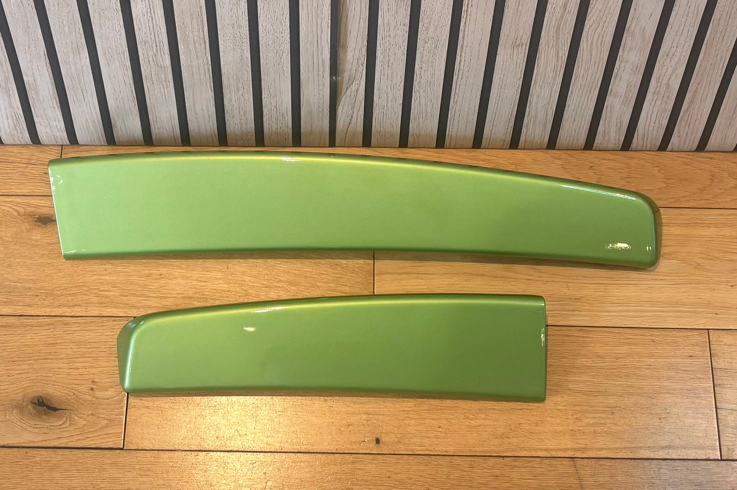 Caddy MK3/MK4 barn door spoiler painted in VIPER GREEN