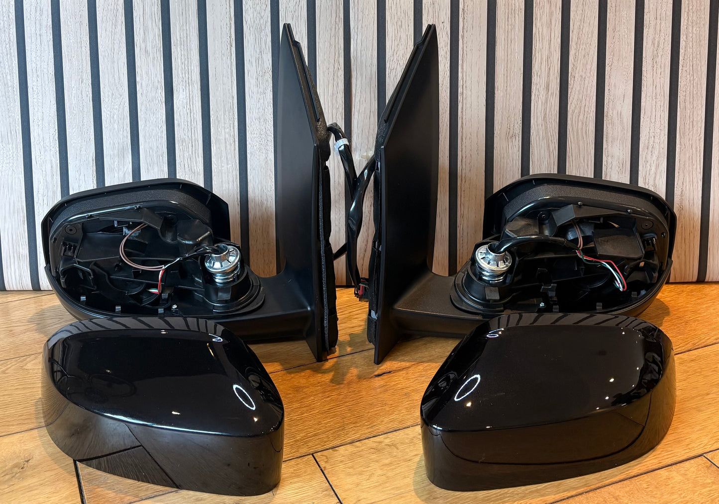 VW Caddy life mirrors upgrade | 2004 - 2020 | Electric | Heated | Painted in LC9X DEEP BLACK PEARL