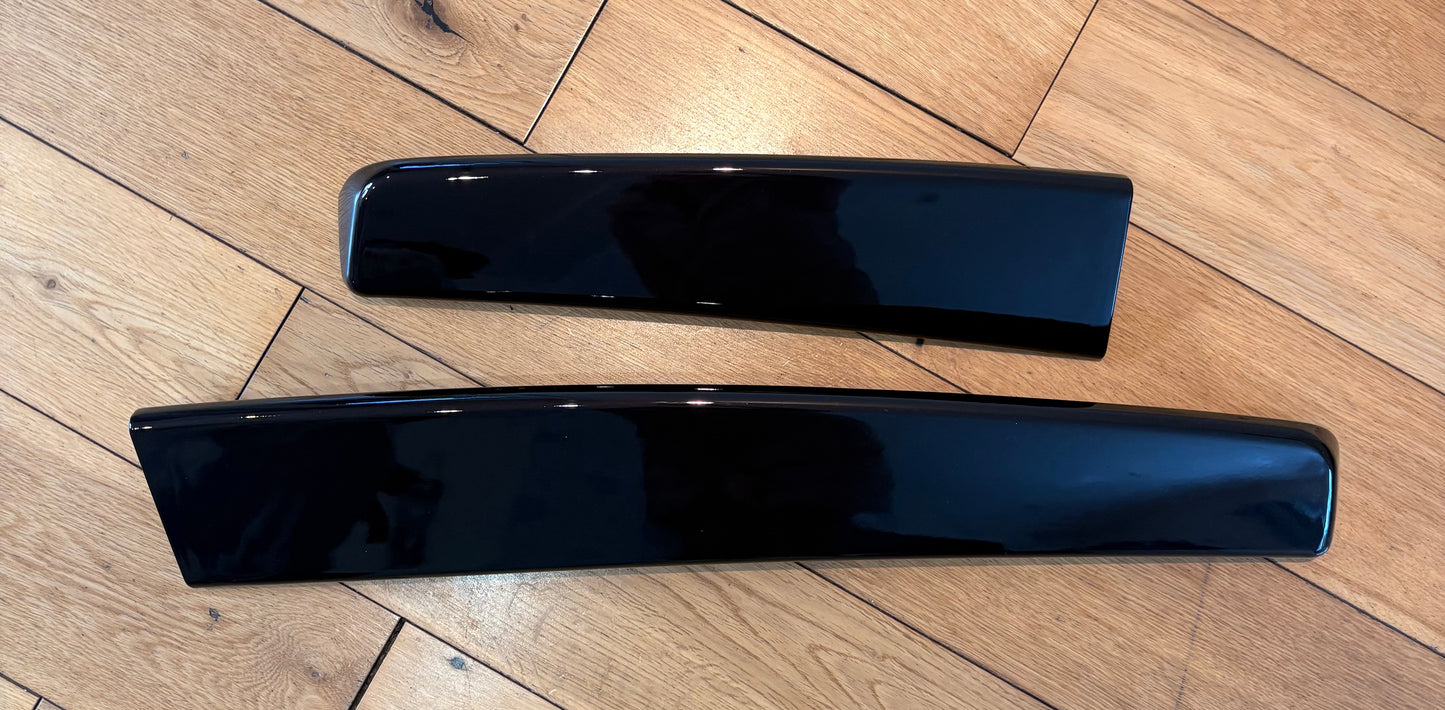 VW Caddy MK3/MK4 barn door spoiler painted BLACKBERRY