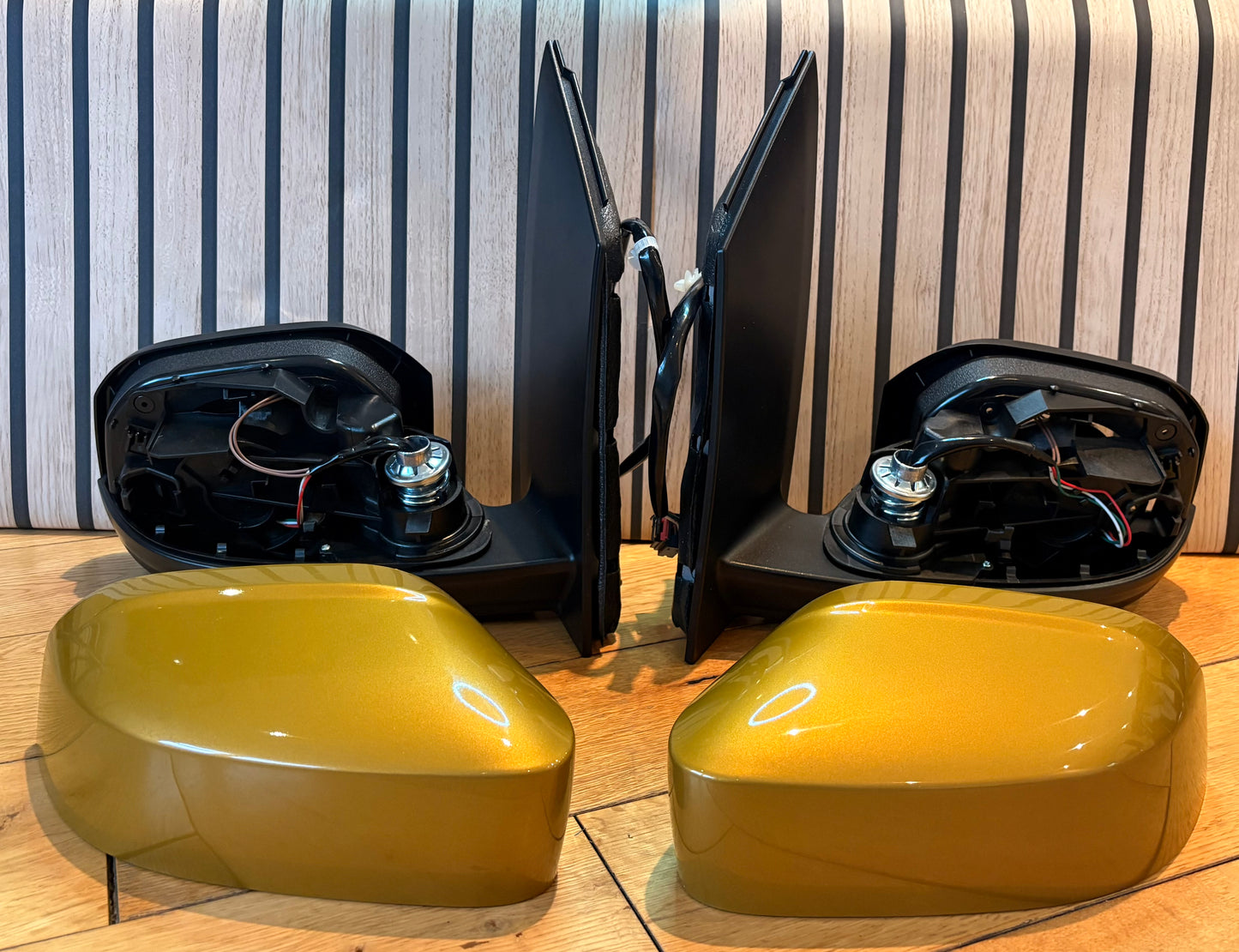 VW Caddy life mirrors upgrade | 2004-2020| POWER FOLDING | Painted in Sandstorm Yellow | LD1Z