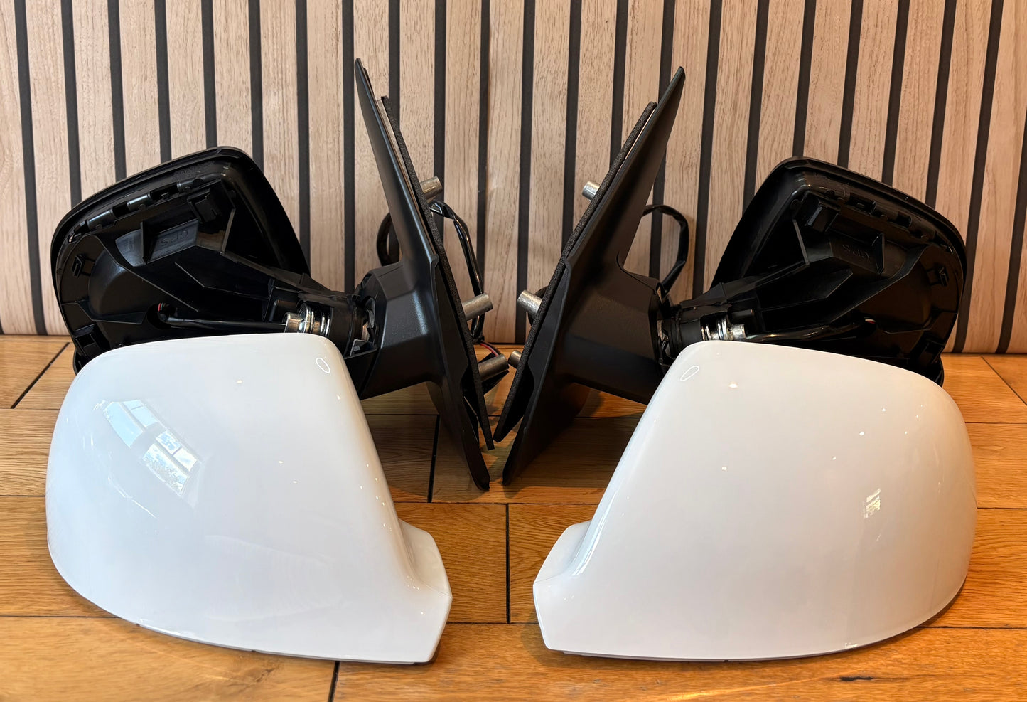 VW TRANSPORTER T5.1 |2010-2015 | DOOR WING MIRRORS | ELECTRIC | HEATED | Painted in Candy White | LB9A