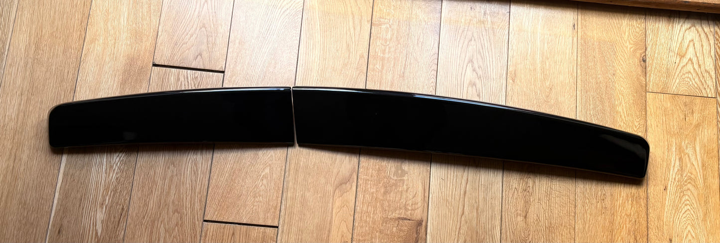 Caddy MK3/MK4 barn door spoiler painted in DEEP BLACK PEARL LC9X