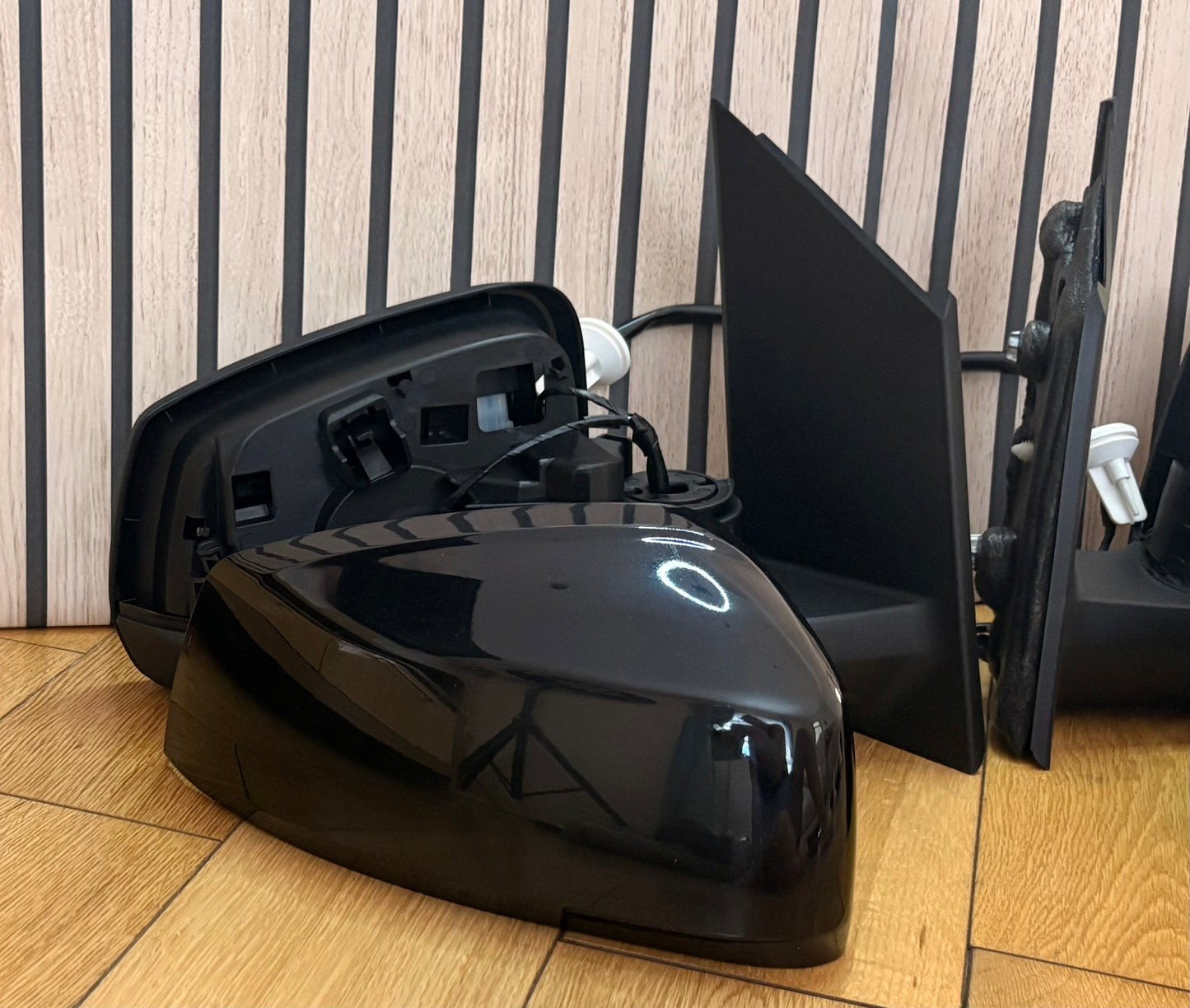 Caddy MK5 Wing Door Mirrors | 2021 >| Pair | Electric | Heated | PAINTED LC9X
