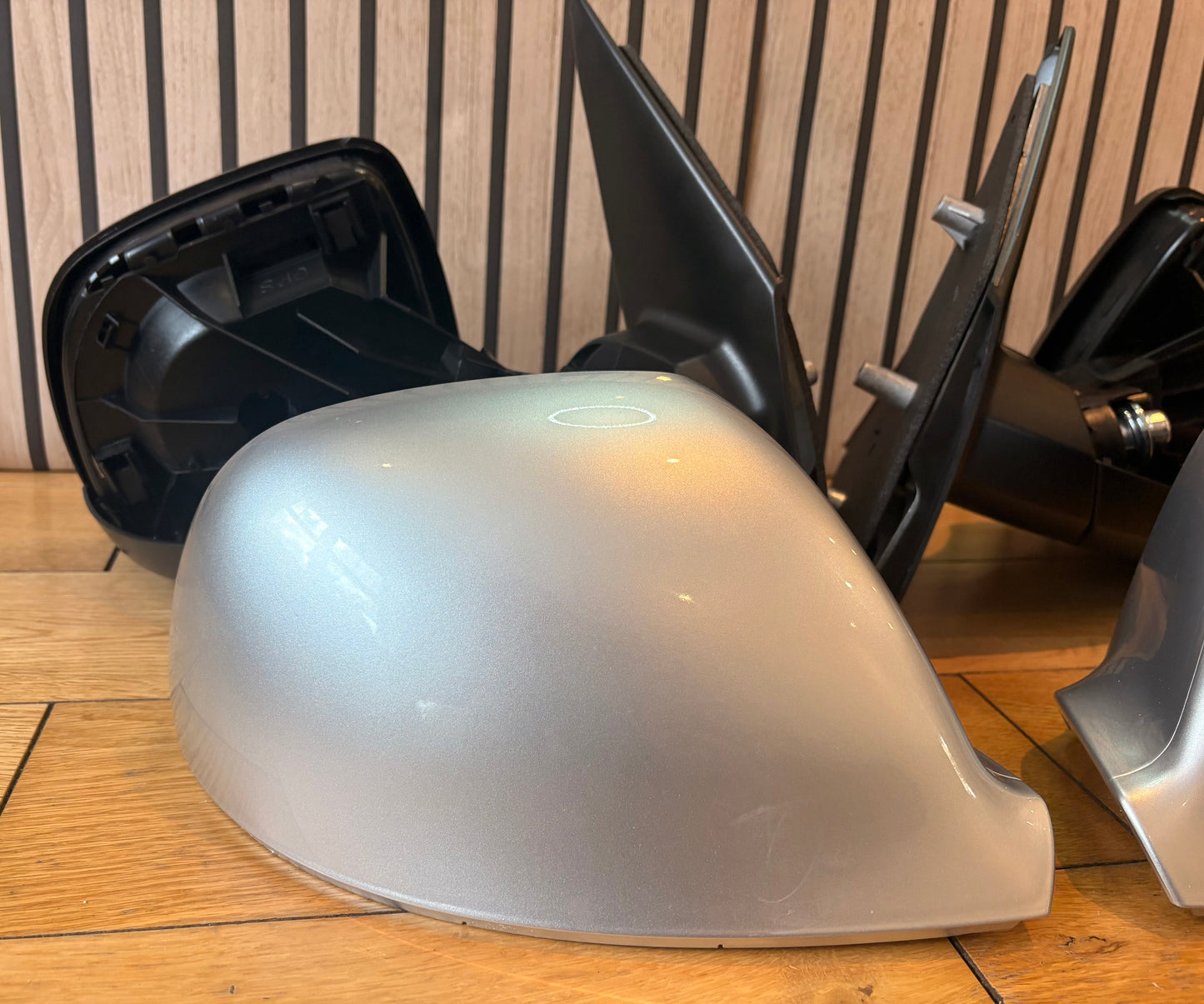 VW T5.1 Transporter Van |2010-2016 | Wing Door Mirrors  | Manual | Painted Silver Caps