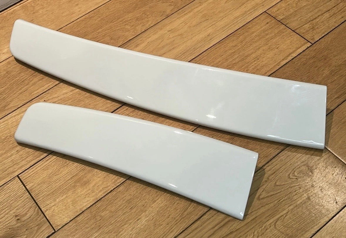 Caddy MK3/MK4 barn door spoiler painted in CANDY WHITE LB9A