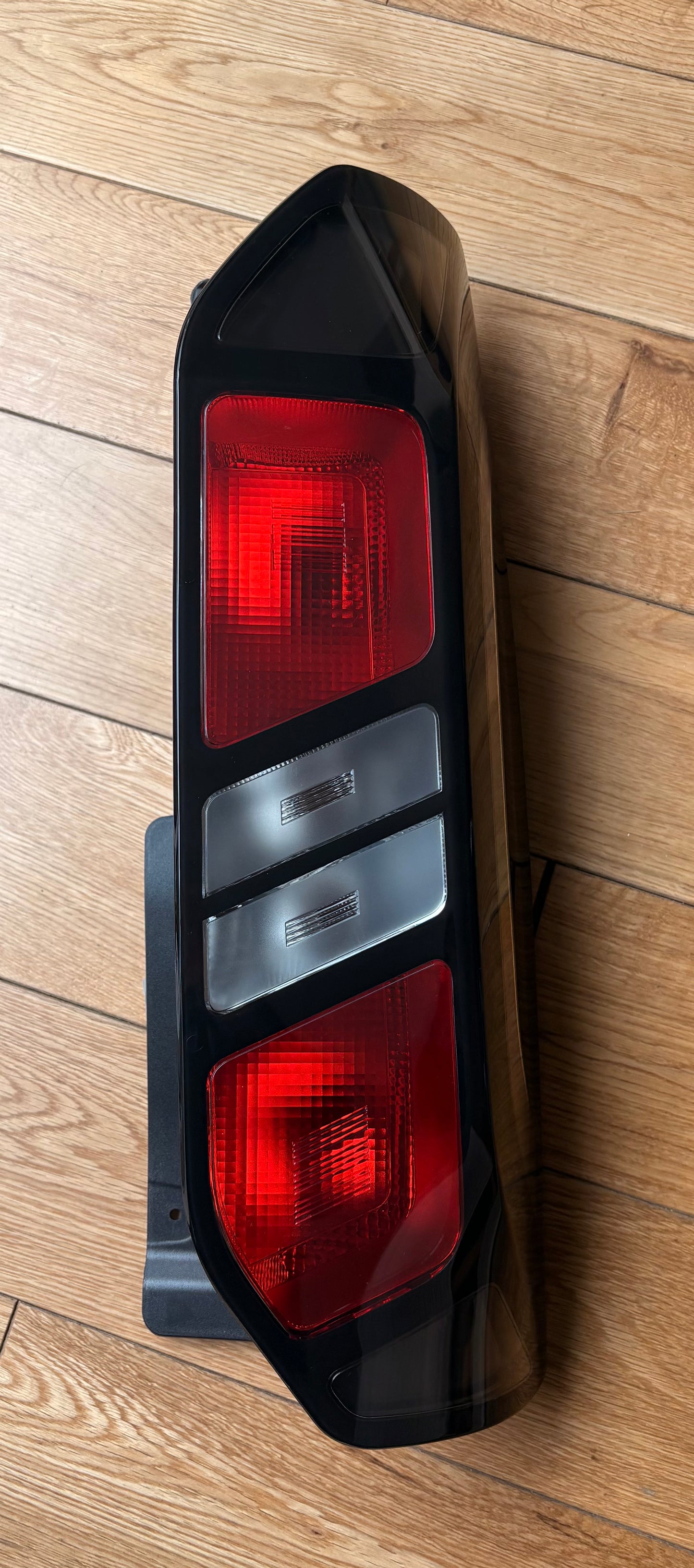 Ford Transit Tourneo Customer 23 - On Rear Driver side Tail Light Lamp