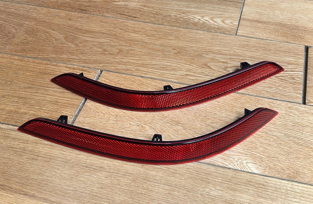 Genuine VW Caddy MK4 | MK 5 smoked tinted rear reflectors