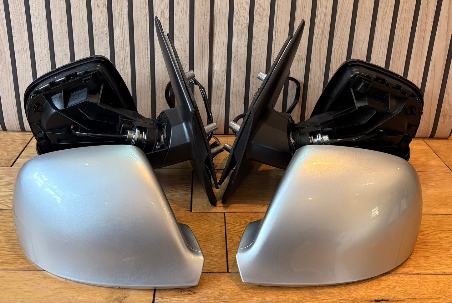 VW TRANSPORTER T5.1 |2010-2015 | DOOR WING MIRRORS | ELECTRIC | HEATED | Painted in Reflex Silver | LA7W