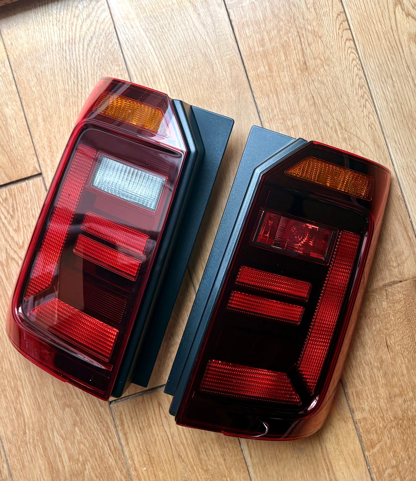 GENUINE VW CADDY MK4 UPGRADE TAIL LIGHTS | SMOKED TINTED | TAILGATE | 2015 - 2021