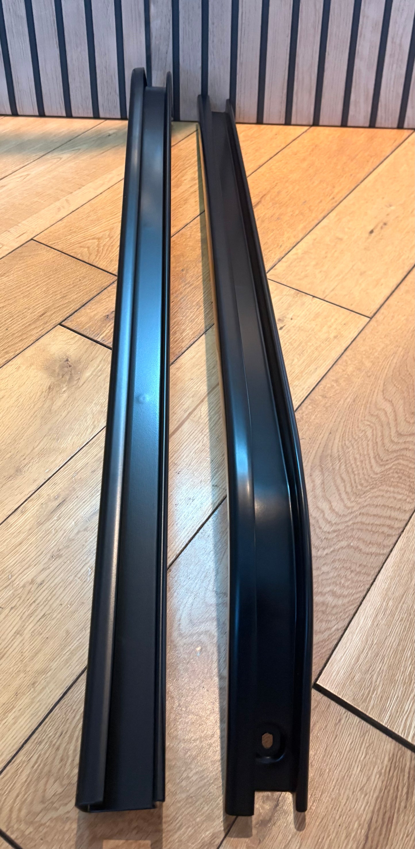 GENUINE VW CADDY MK5 2021+ LWB TWIN DOOR | PAIR | SLIDING DOOR RAILS | BLACK