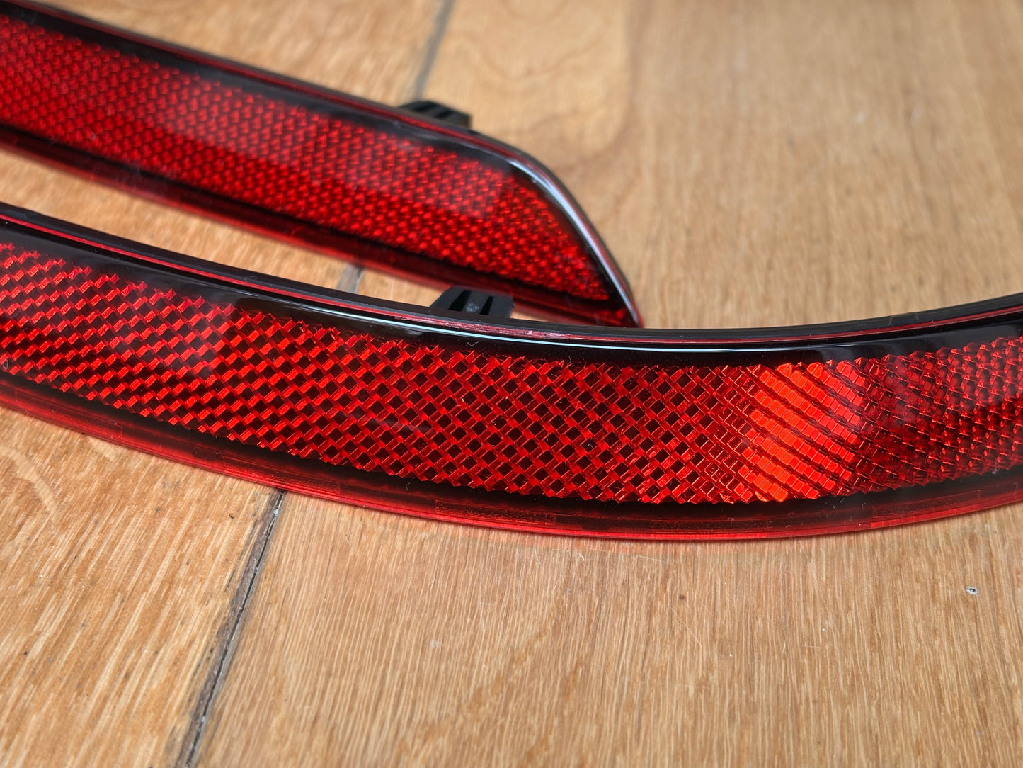 Genuine VW Caddy MK4 | MK 5 smoked tinted rear reflectors