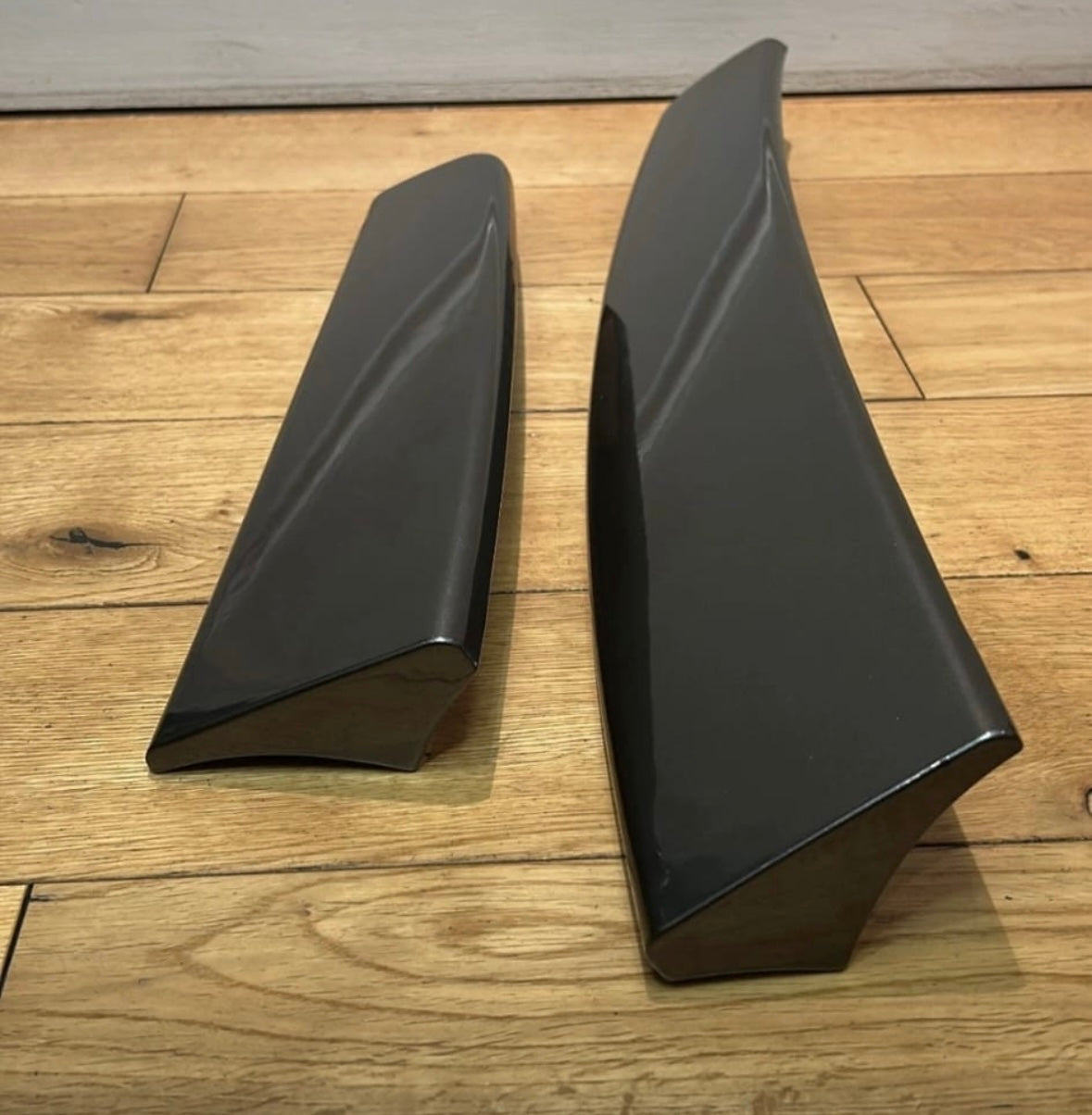 Caddy MK3/MK4 barn door spoiler INDIUM GREY